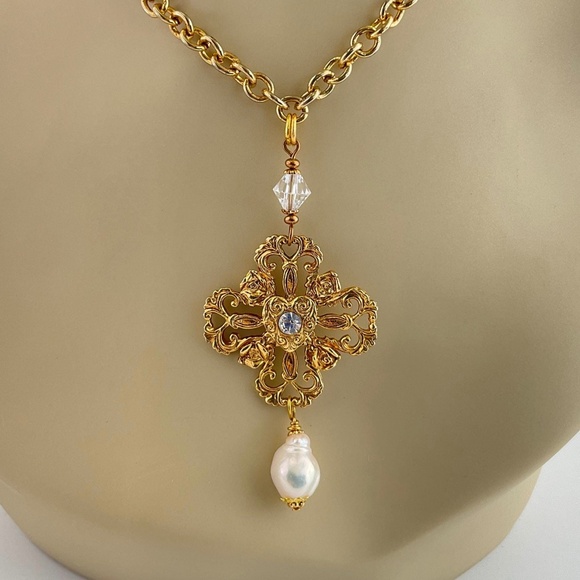 Baroque, Gold Filigree Cross Pendant Necklace with Genuine Baroque Pearl, Rococo - Picture 1 of 13